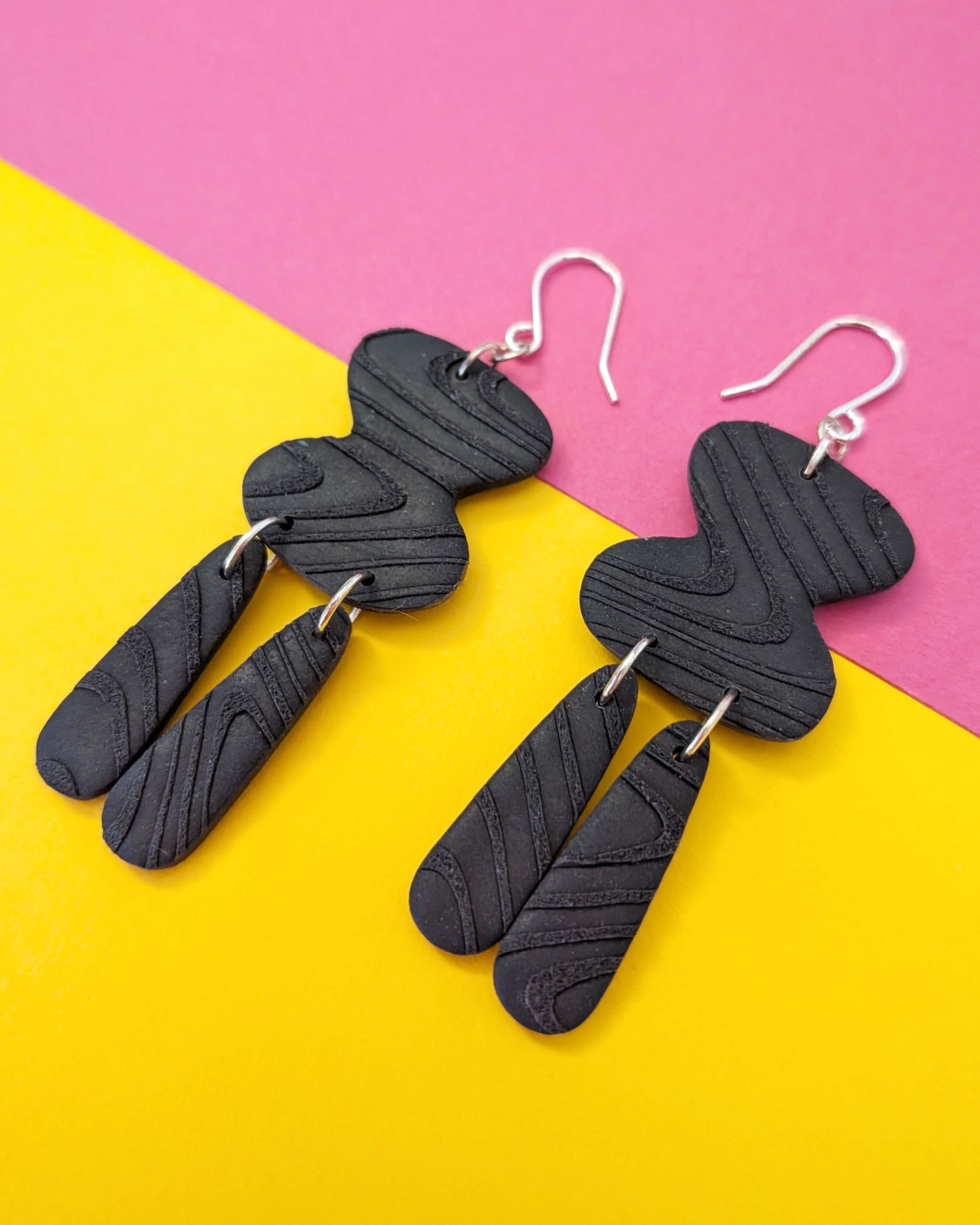 Black Galaxy Wiggles